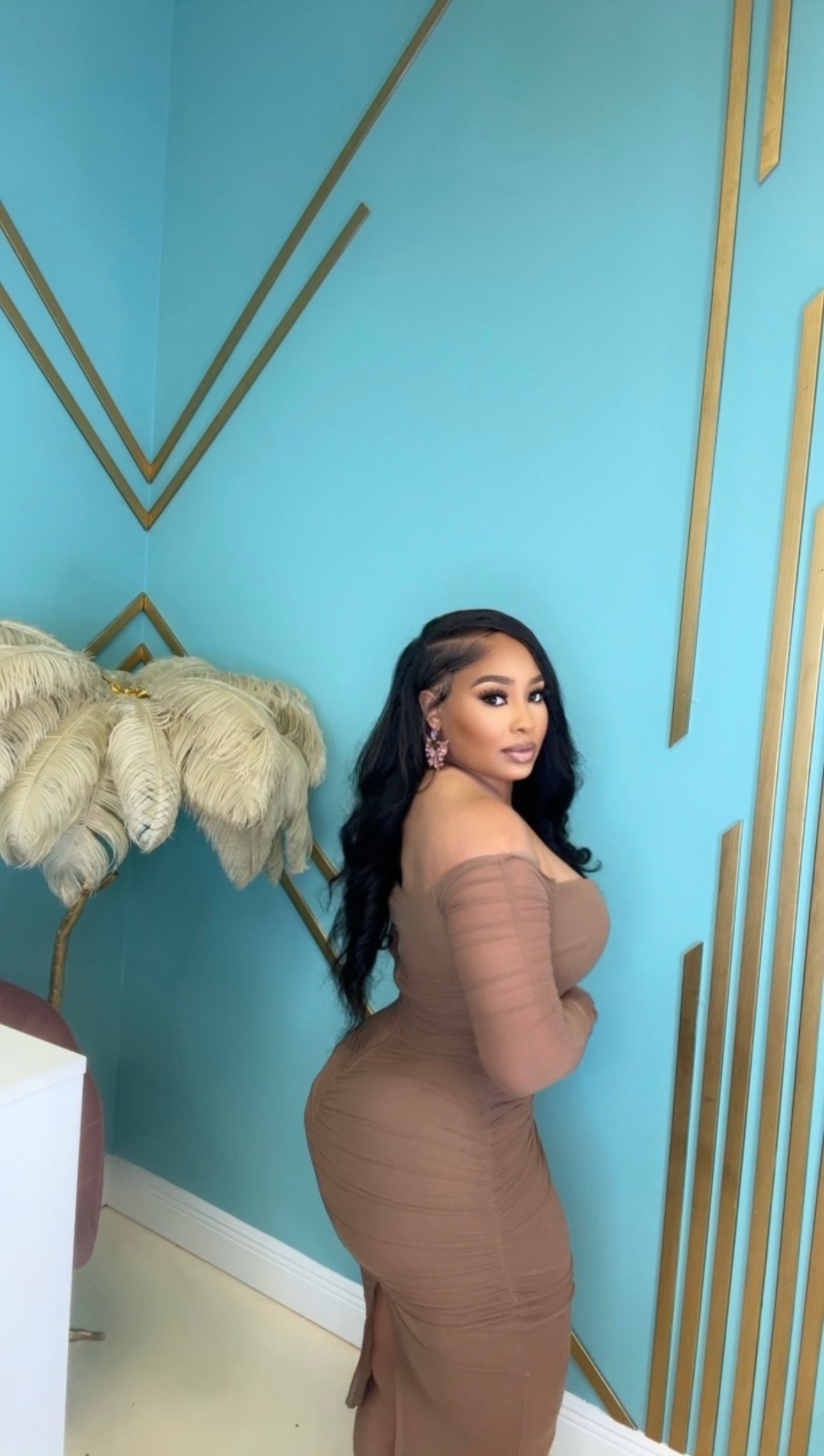 A Housewife Sleeve MIDI Dress