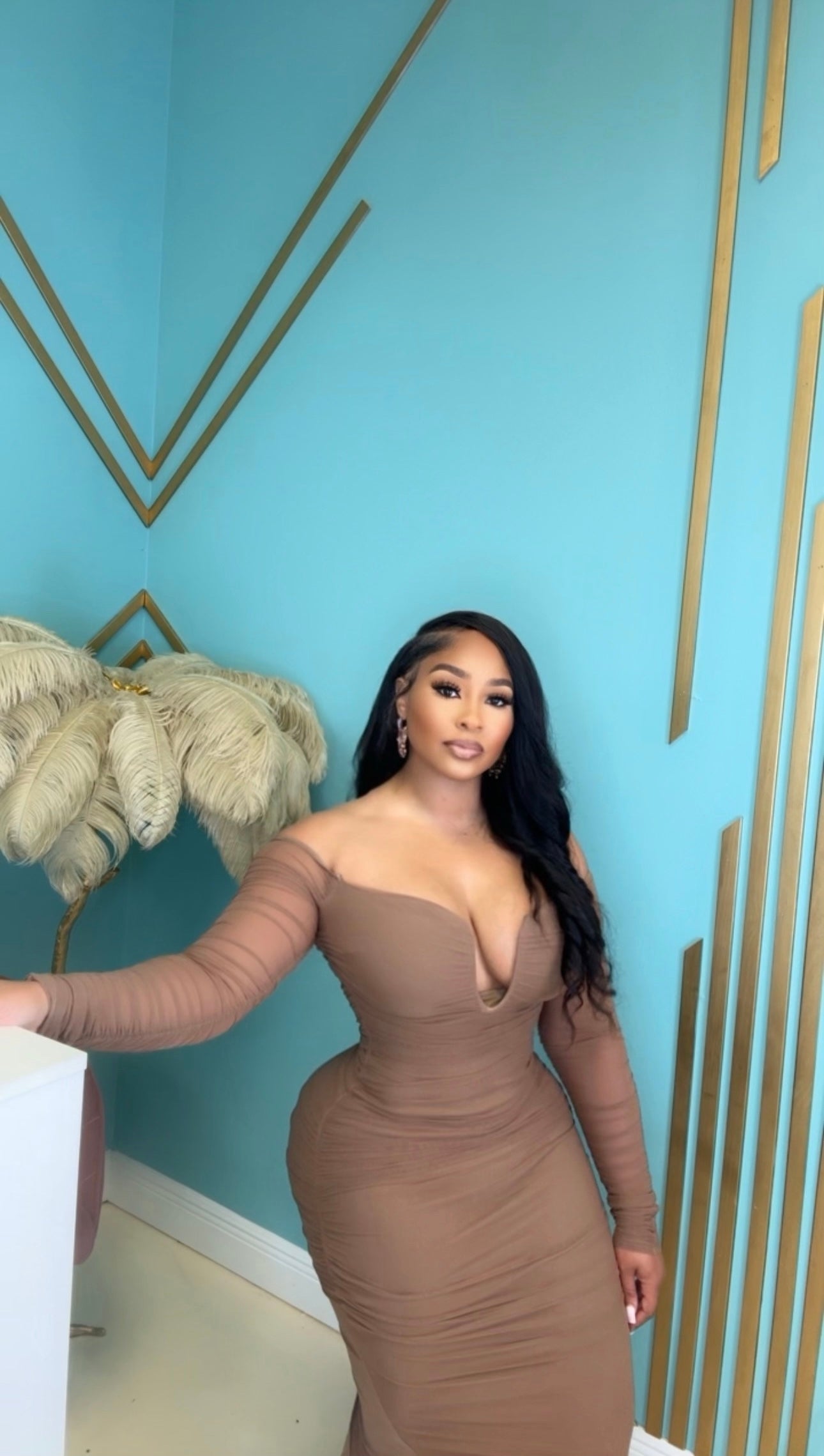 A Housewife Sleeve MIDI Dress