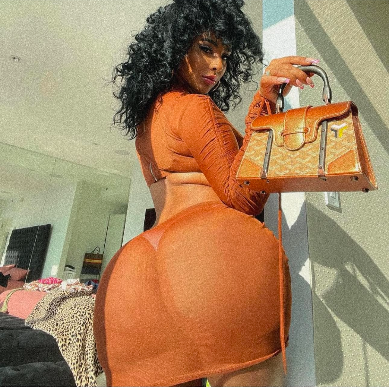 Pretty brown set