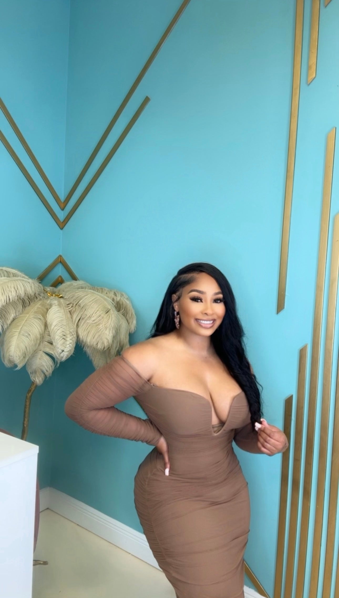 A Housewife Sleeve MIDI Dress