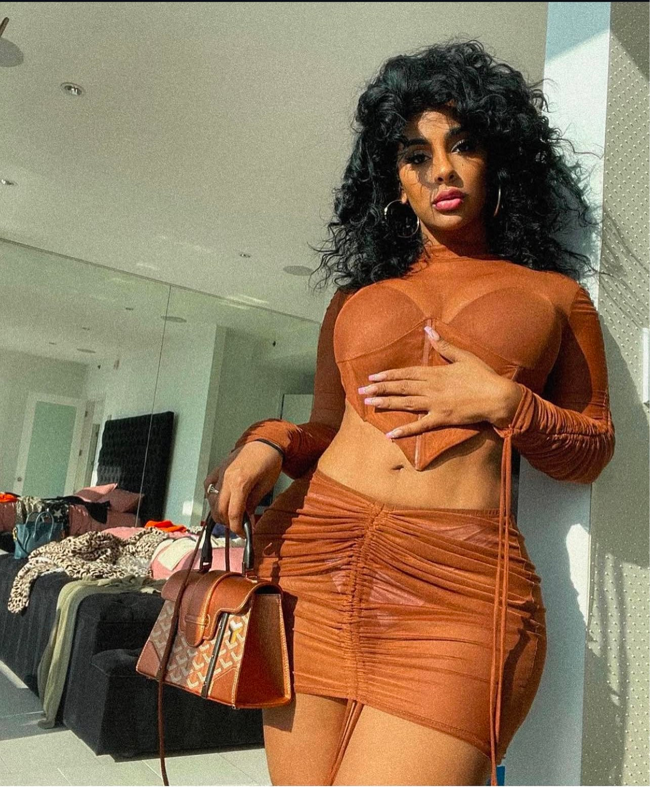 Pretty brown set